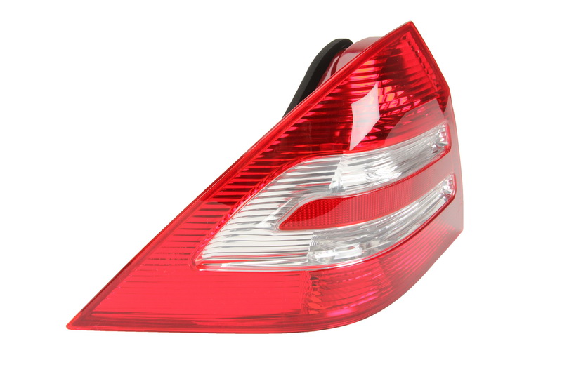 Achterlicht Links (P21/4W/P21/5W/P21W, kleur indicator wit, kleur van het glas red) past: MERCEDES C-KLASA W203 Saloon 04.04-08.07