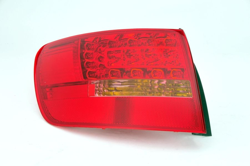 Achterlicht Links (extern, LED/P21W, kleur indicator oranje, kleur van het glas red) past: AUDI A6 C6 Stationwagon 05.04-10.08