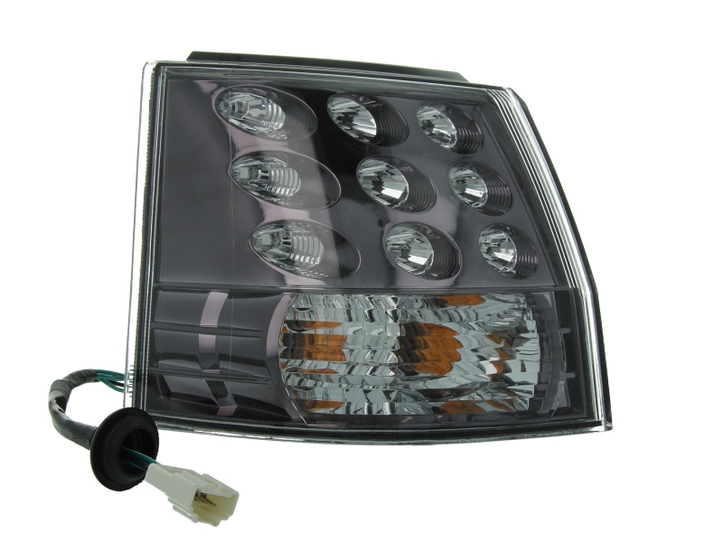 Achterlicht Links (LED/P21W, kleur indicator geel, kleur van het glas zwart) past: MITSUBISHI OUTLANDER II Off-road 11.06-12.12