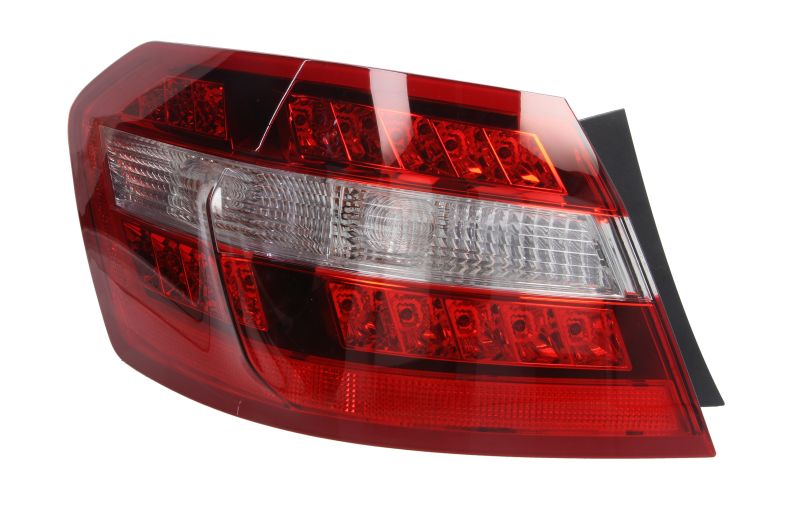 Achterlicht Links (extern, kleur indicator geel/transparant, kleur van het glas red) past: MERCEDES E-KLASA W212 Saloon 01.09-01.13