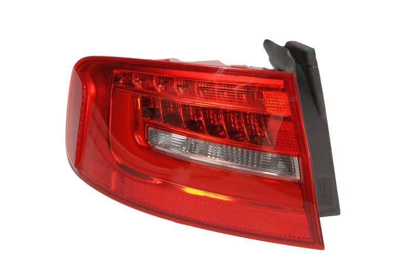 Achterlicht Links (extern, LED/W16W, kleur indicator wit) past: AUDI A4 B8 Saloon 4D 11.11-05.16