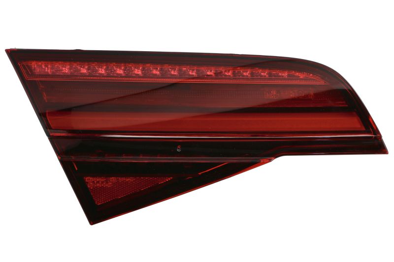 Achterlicht Links (binnen, LED, kleur van het glas gerookt/red) past: AUDI A8 D4 Saloon 09.13-11.17