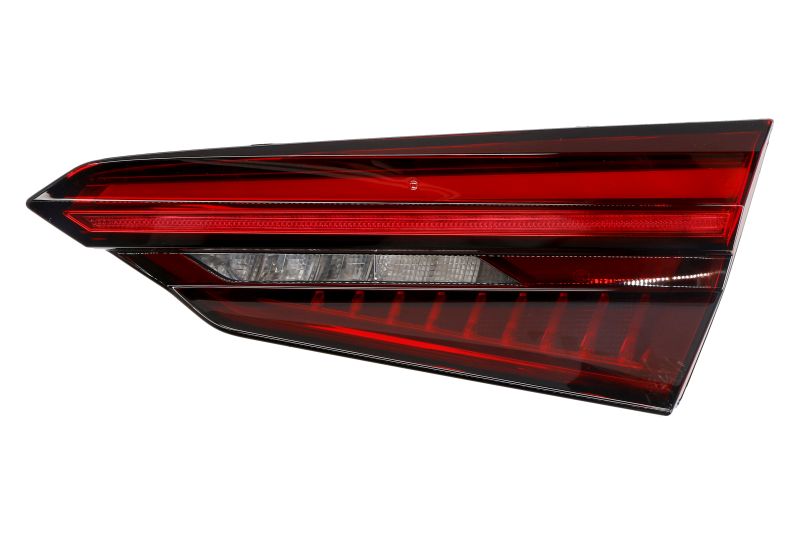Achterlicht Rechts (binnen, LED, kleur van het glas gerookt, zwarte behuizing) past: AUDI A5 F5 06.16-12.18